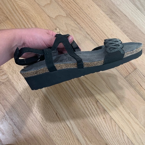 NAOT Women’s Addie Leather Sandal Wedge Strappy Made in Israel Size 38 or 7.5 - Picture 7 of 9